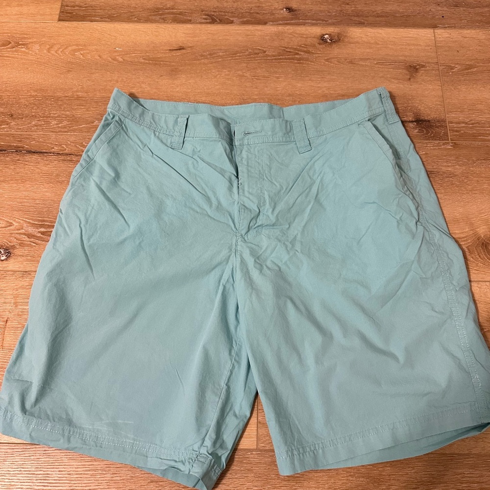 Columbia men’s shorts